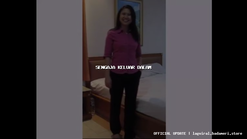 sengaja keluar dalam