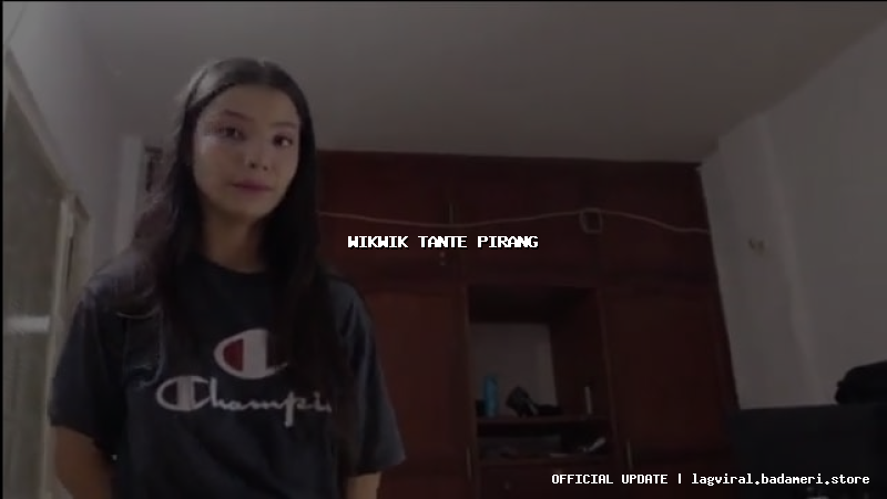 wikwik tante pirang